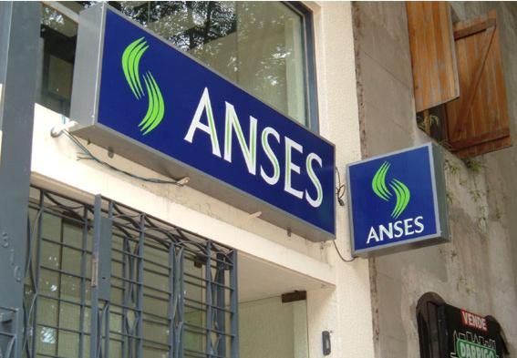 Trabajadores de Anses paran mañana