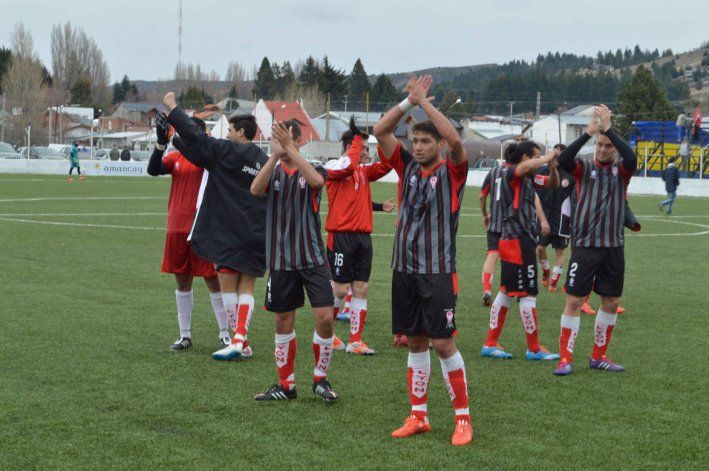 Huracán dio vuelta un resultado adverso y volvió a sonreír ante Belgrano de Esquel.