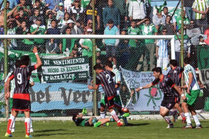 En el tercer minuto adicionado encontró el gol el defensor Ezequiel Llesona