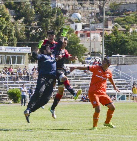 En un partido parejo