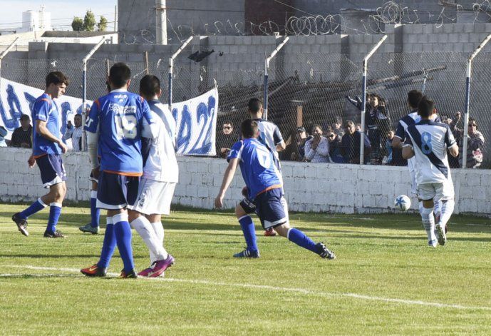 Jorge Newbery fue de menor a mayor y cerró con victoria su vuelta a casa.