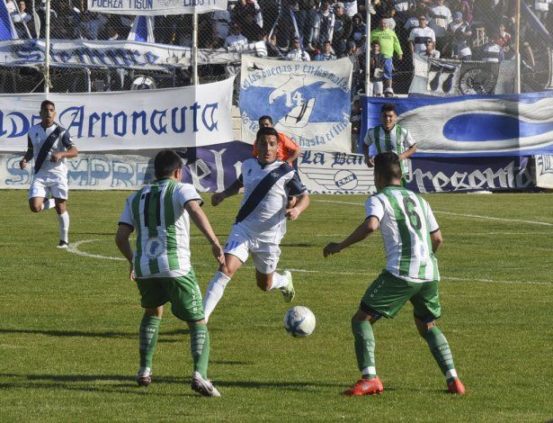 Jorge Newbery empató como local con Boxing y ahora es único líder de la Zona A del torneo Federal B.