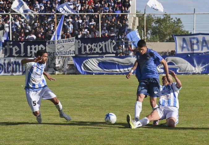 Newbery no pudo doblegar la defensa de Sol de Mayo.